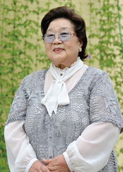 No.204 　荒川区心身障害児／者福祉連合会会長・小沢 あや女さんのカバー画像